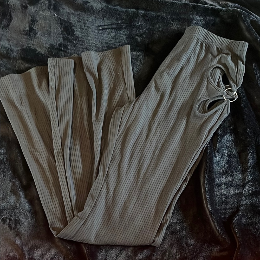 SHEIN Black Ribbed Wide Leg Pants with Ring Detail